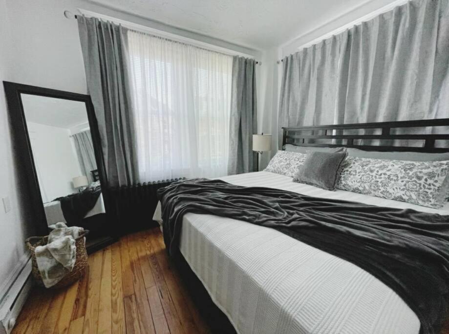 Апартаменты Lovely 2Br W Office Space - King Bed & Alexa Питтсбург Экстерьер фото